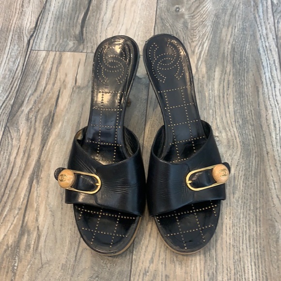 CHANEL Shoes - Chanel heel